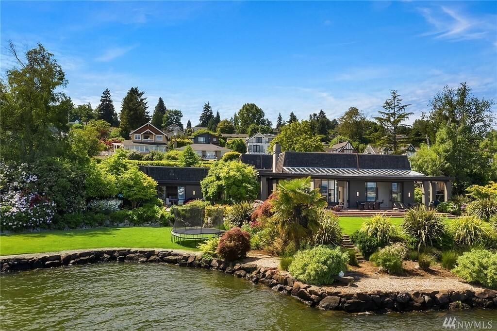 #12. 1526 Lakeside Ave S, Seattle